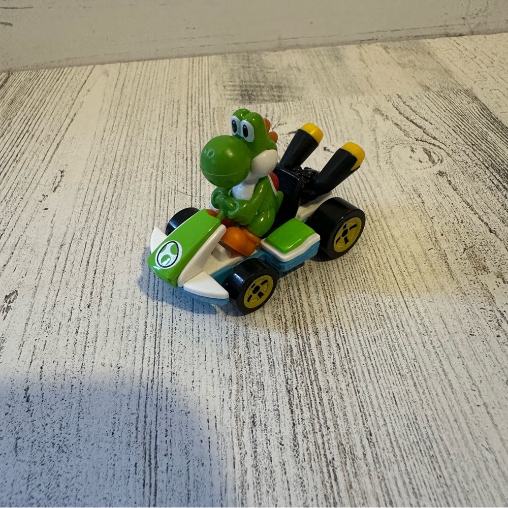 Yoshi Mario Kart Hot Wheels Character Cars Nintendo